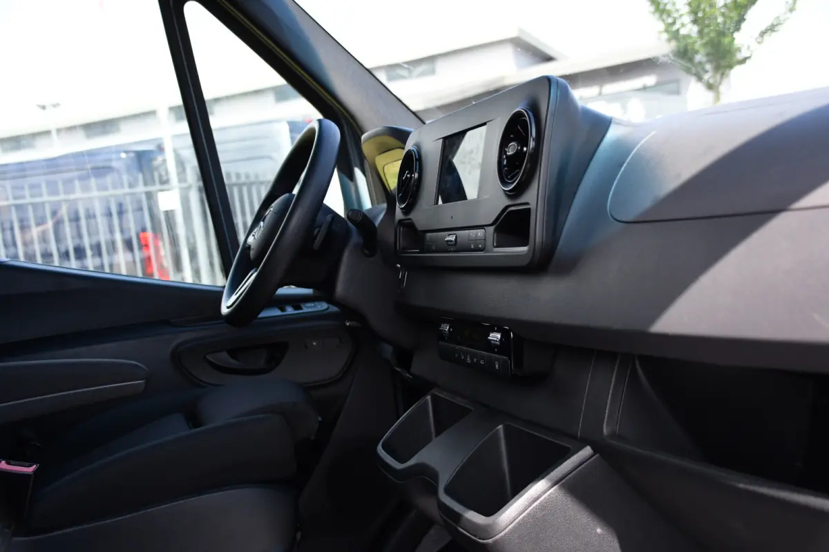 317 1.9 CDI L2H2 RWD PB Edition Camera, Cruise, Carplay, 170pk, Standkachel, Stoelverwarming, Geveerde stoel, Sensoren, Uniek!