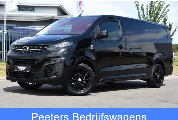 2.0 CDTI L3H1 Black Edition Camera, Cruise, Carplay, Sensoren, 122pk, Automaat, Leder, Trekhaak, Multimedia, Uniek!