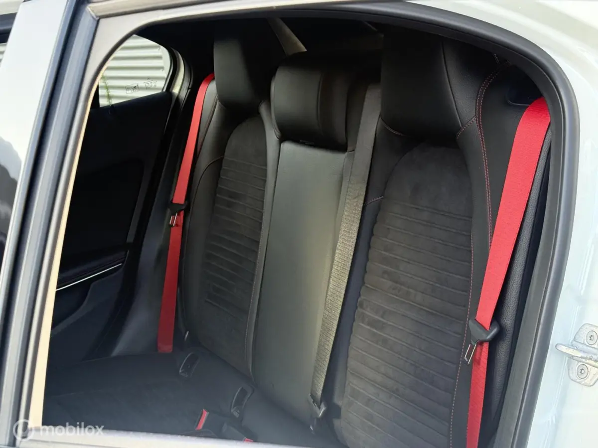 AMG 45 4MATIC Edition 1 Dealer onderhouden