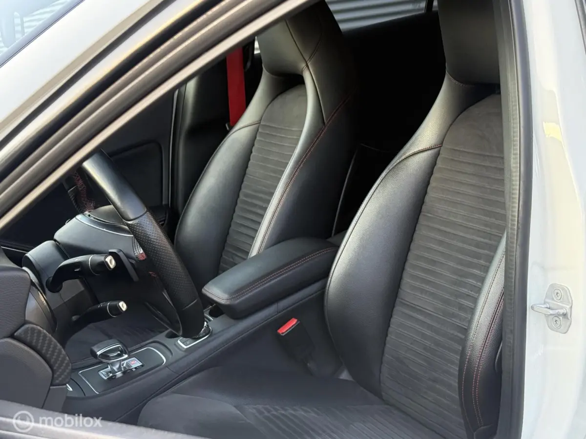 AMG 45 4MATIC Edition 1 Dealer onderhouden