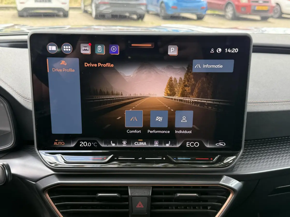 1.5 TSI e-Hybrid Essential 4368 km