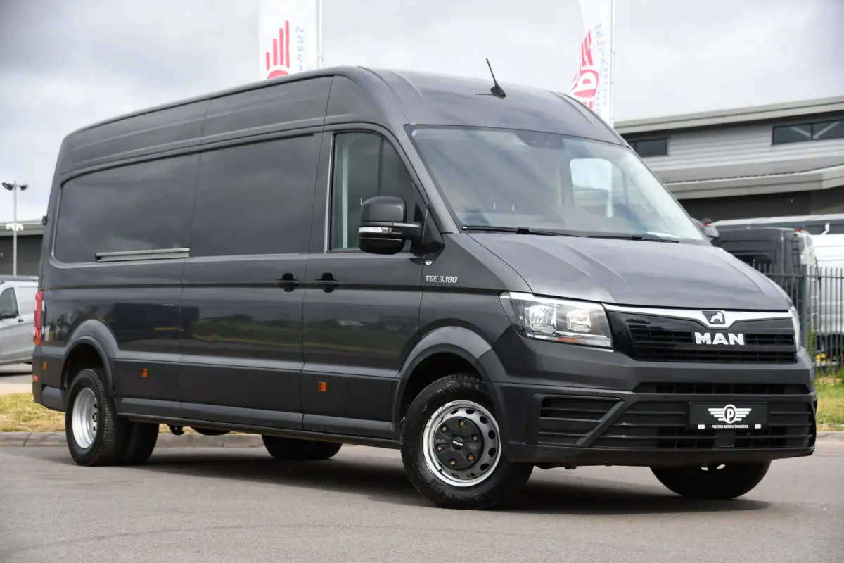 5.180 35 2.0 L4H3 PB Edition N1! Camera, Cruise, Carplay, 177pk, 3500kg Trekhaak, Multimedia, Automaat, Uniek!