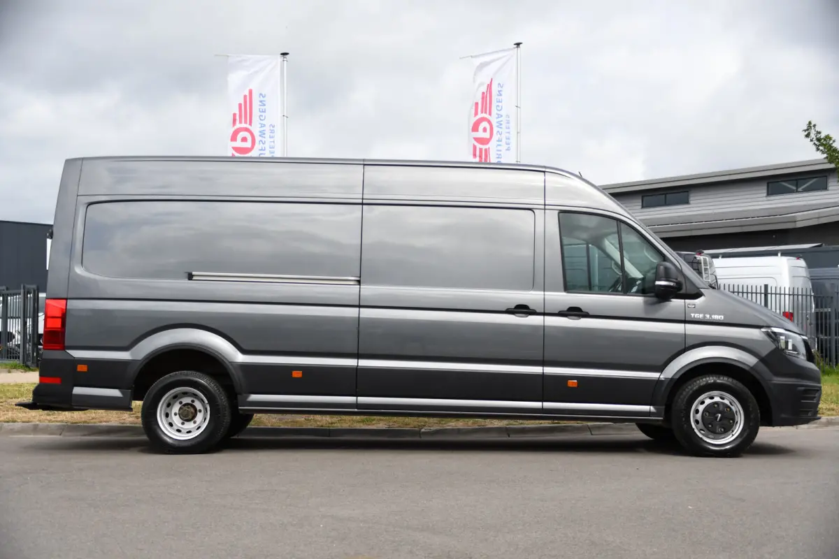 5.180 35 2.0 L4H3 PB Edition N1! Camera, Cruise, Carplay, 177pk, 3500kg Trekhaak, Multimedia, Automaat, Uniek!