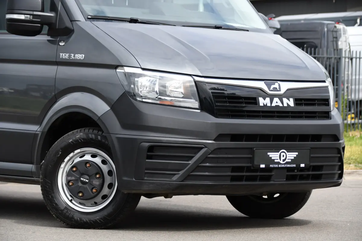 5.180 35 2.0 L4H3 PB Edition N1! Camera, Cruise, Carplay, 177pk, 3500kg Trekhaak, Multimedia, Automaat, Uniek!