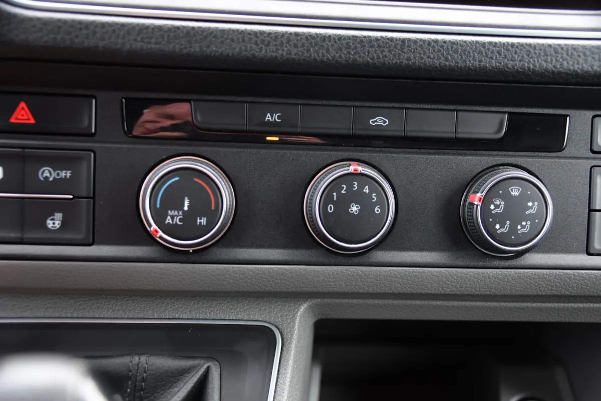 5.180 35 2.0 L4H3 PB Edition N1! Camera, Cruise, Carplay, 177pk, 3500kg Trekhaak, Multimedia, Automaat, Uniek!