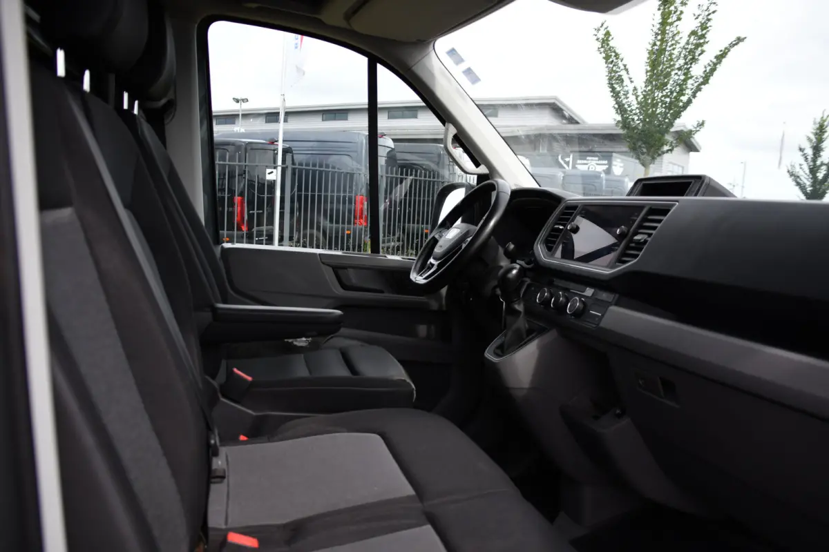 5.180 35 2.0 L4H3 PB Edition N1! Camera, Cruise, Carplay, 177pk, 3500kg Trekhaak, Multimedia, Automaat, Uniek!