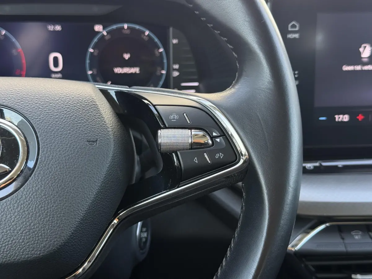 1.0 TSI Business Edition 2e Eigenaar|Clima|Cruise|Carplay|Elek achterklep|PDC V+A|N.A.P|APK tot 12-2026