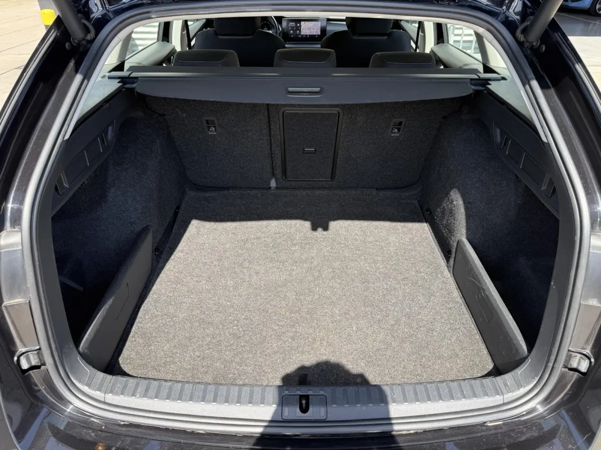 1.0 TSI Business Edition 2e Eigenaar|Clima|Cruise|Carplay|Elek achterklep|PDC V+A|N.A.P|APK tot 12-2026
