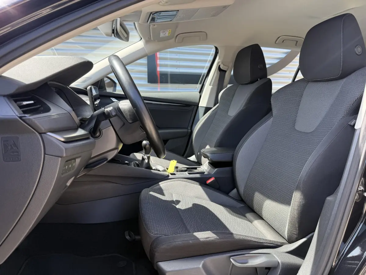 1.0 TSI Business Edition 2e Eigenaar|Clima|Cruise|Carplay|Elek achterklep|PDC V+A|N.A.P|APK tot 12-2026