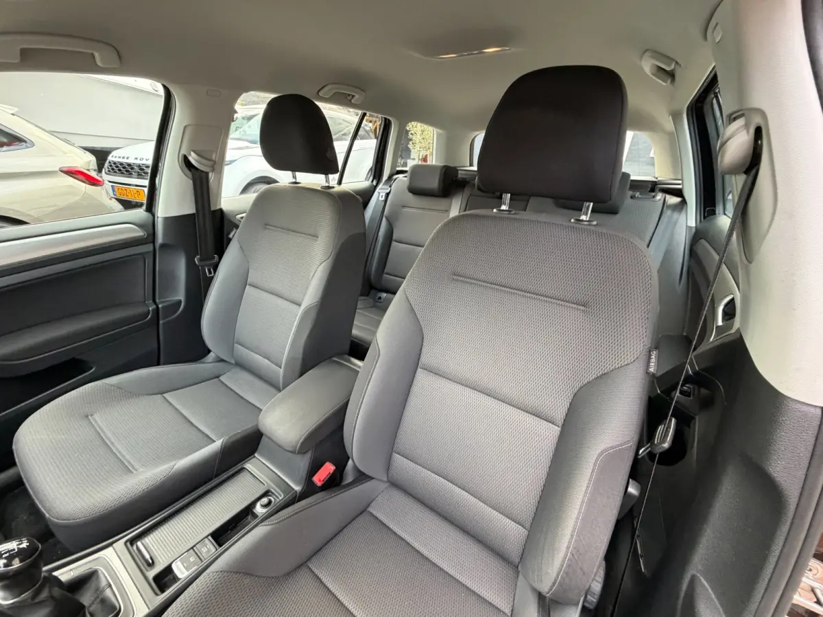 1.0 TSI Comfortline / Cruise / Trekhaak / NL Auto met NAP .