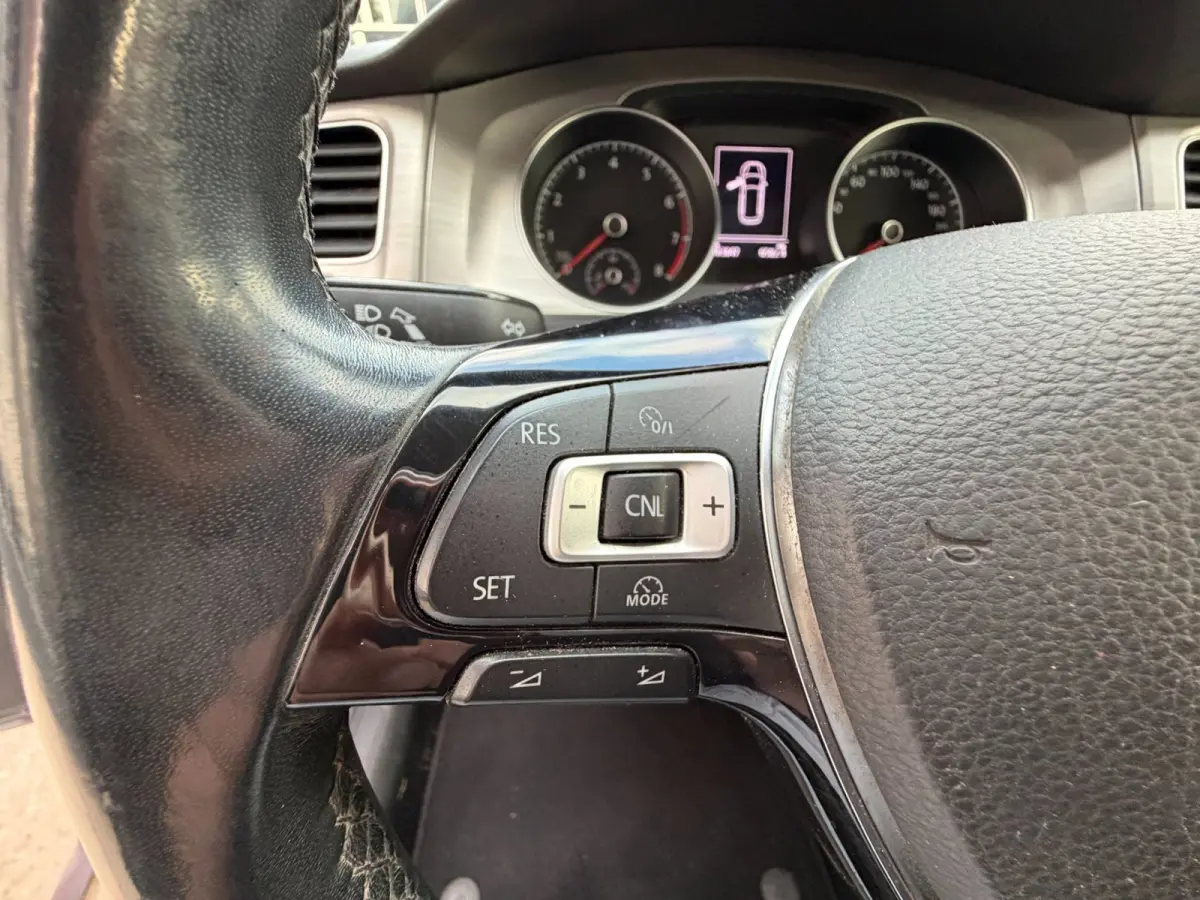 1.0 TSI Comfortline / Cruise / Trekhaak / NL Auto met NAP .