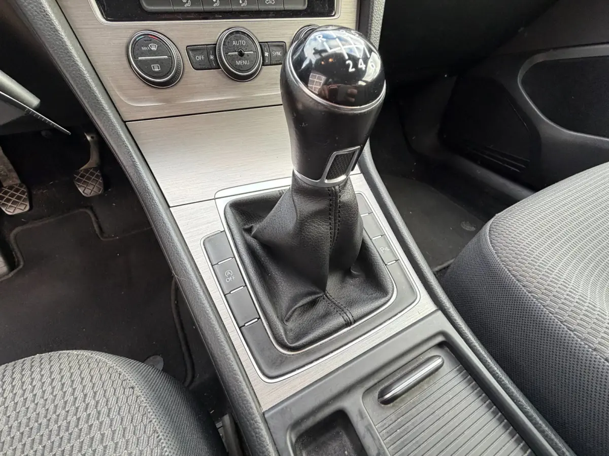 1.0 TSI Comfortline / Cruise / Trekhaak / NL Auto met NAP .