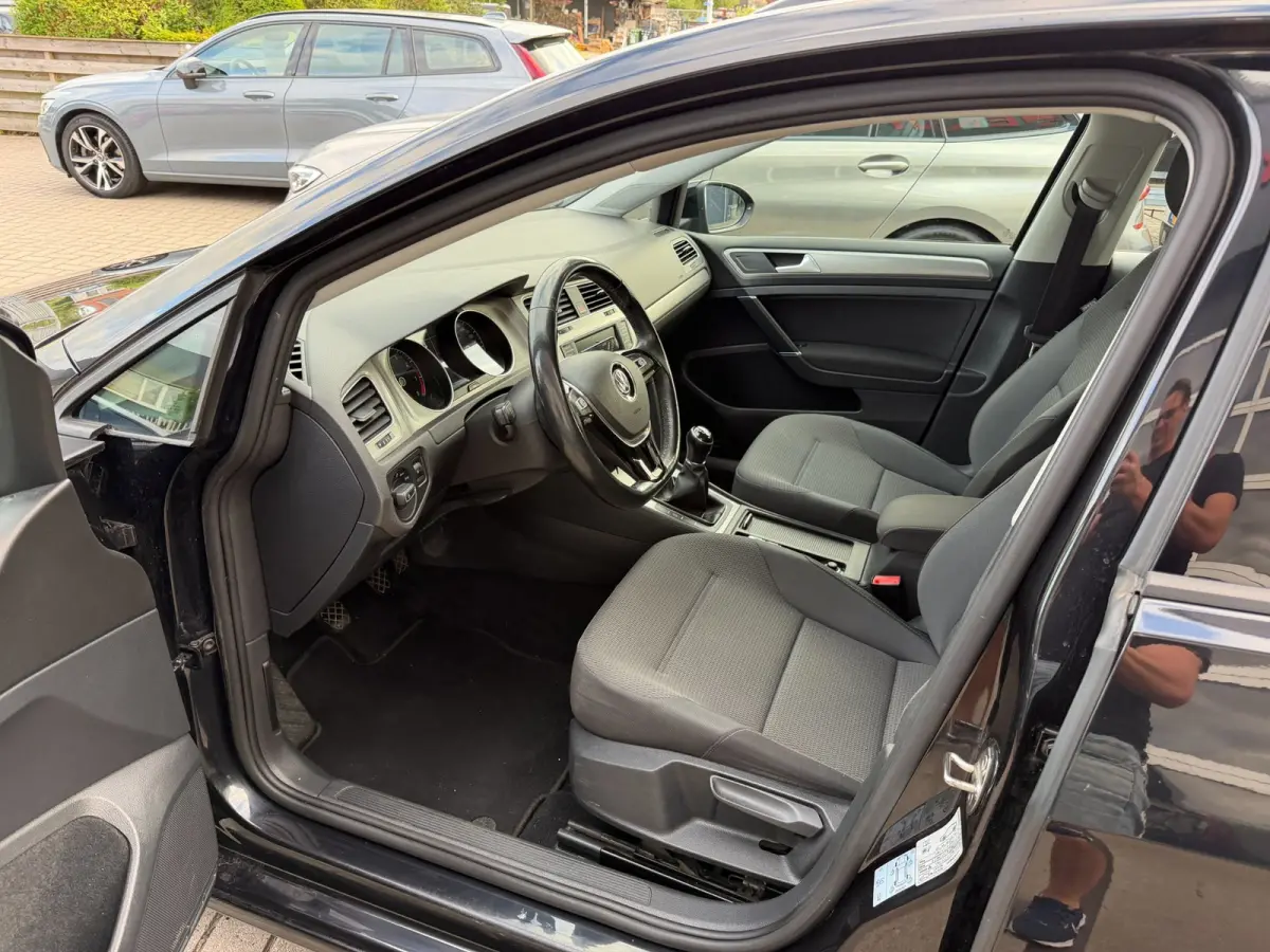 1.0 TSI Comfortline / Cruise / Trekhaak / NL Auto met NAP .