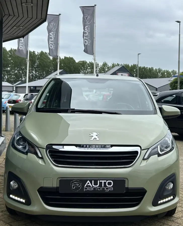 1.0 e-VTi Active 72PK | 1e Eigenaar | DEALERONDERHOUDEN | Zeer Nette Staat | NL AUTO | NAP | BTW AUTO | Prijs is inclusief BTW | Unieke Kleur Smooth Green | NAP | DAB+ | Airco | 5 Deurs | 2 
