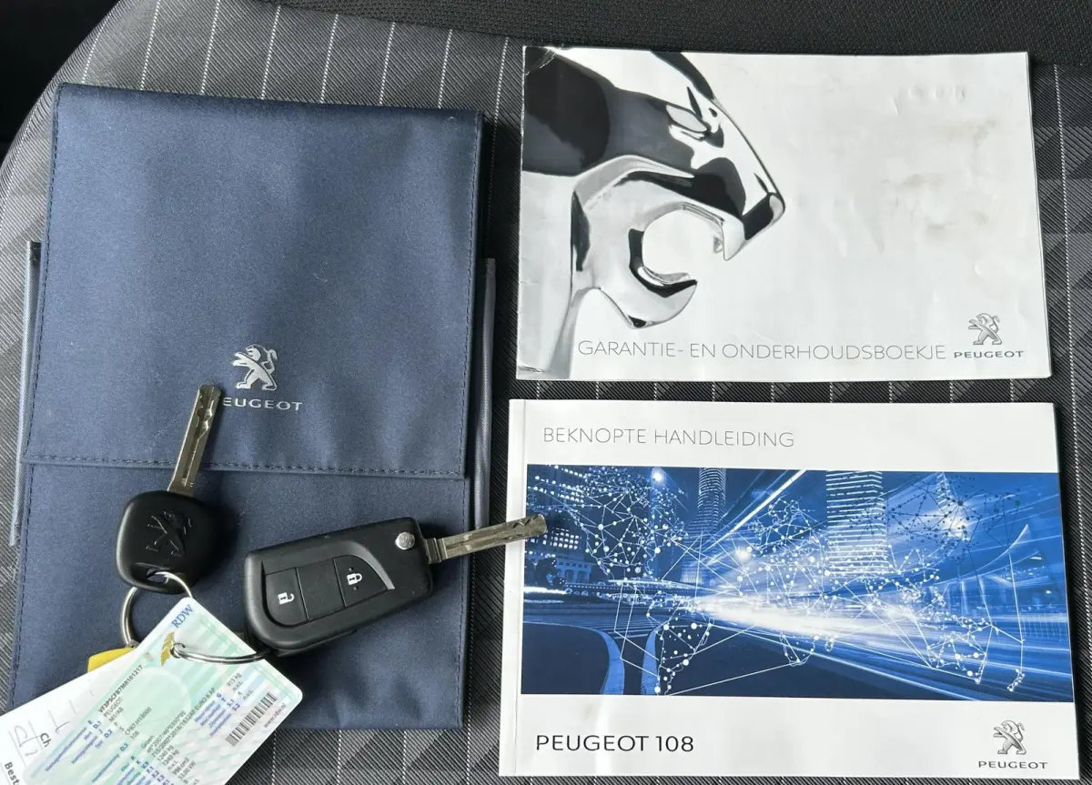 1.0 e-VTi Active 72PK | 1e Eigenaar | DEALERONDERHOUDEN | Zeer Nette Staat | NL AUTO | NAP | BTW AUTO | Prijs is inclusief BTW | Unieke Kleur Smooth Green | NAP | DAB+ | Airco | 5 Deurs | 2 