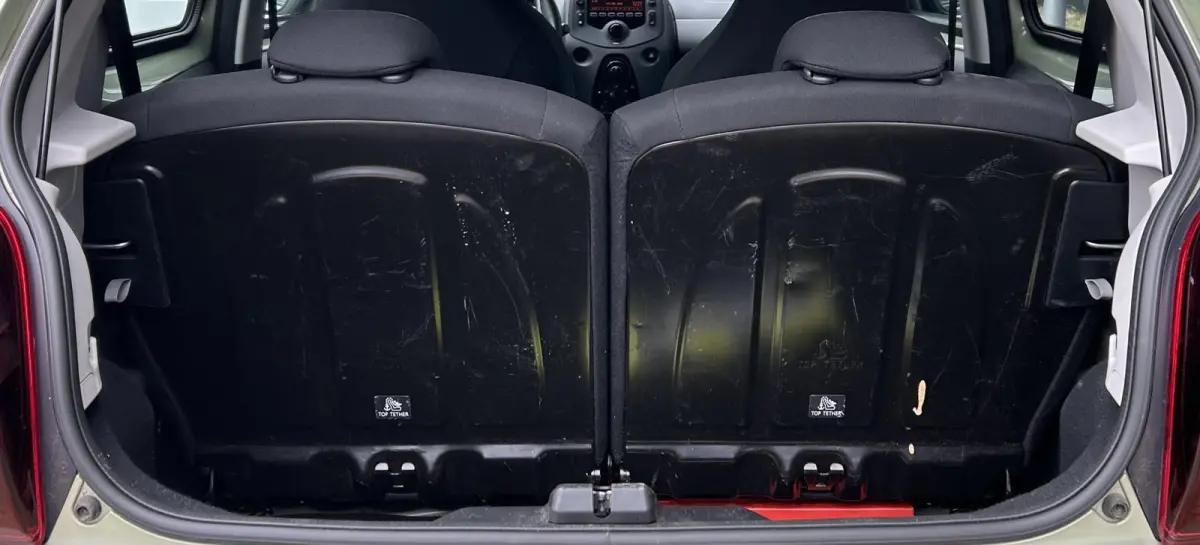 1.0 e-VTi Active 72PK | 1e Eigenaar | DEALERONDERHOUDEN | Zeer Nette Staat | NL AUTO | NAP | BTW AUTO | Prijs is inclusief BTW | Unieke Kleur Smooth Green | NAP | DAB+ | Airco | 5 Deurs | 2 