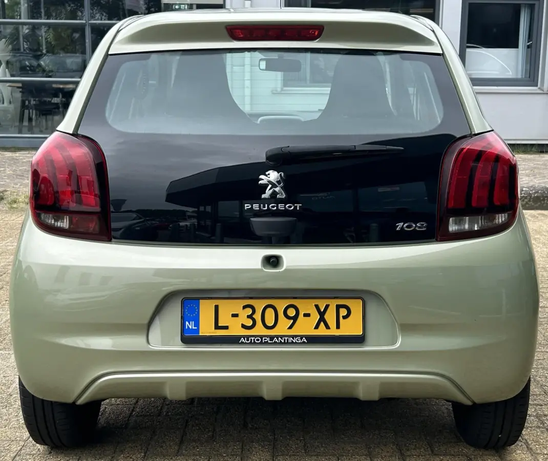 1.0 e-VTi Active 72PK | 1e Eigenaar | DEALERONDERHOUDEN | Zeer Nette Staat | NL AUTO | NAP | BTW AUTO | Prijs is inclusief BTW | Unieke Kleur Smooth Green | NAP | DAB+ | Airco | 5 Deurs | 2 