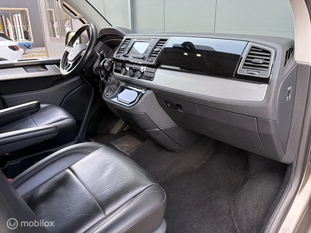 Caravelle 204PK DSG FULL OPTIONS L2H1 DC