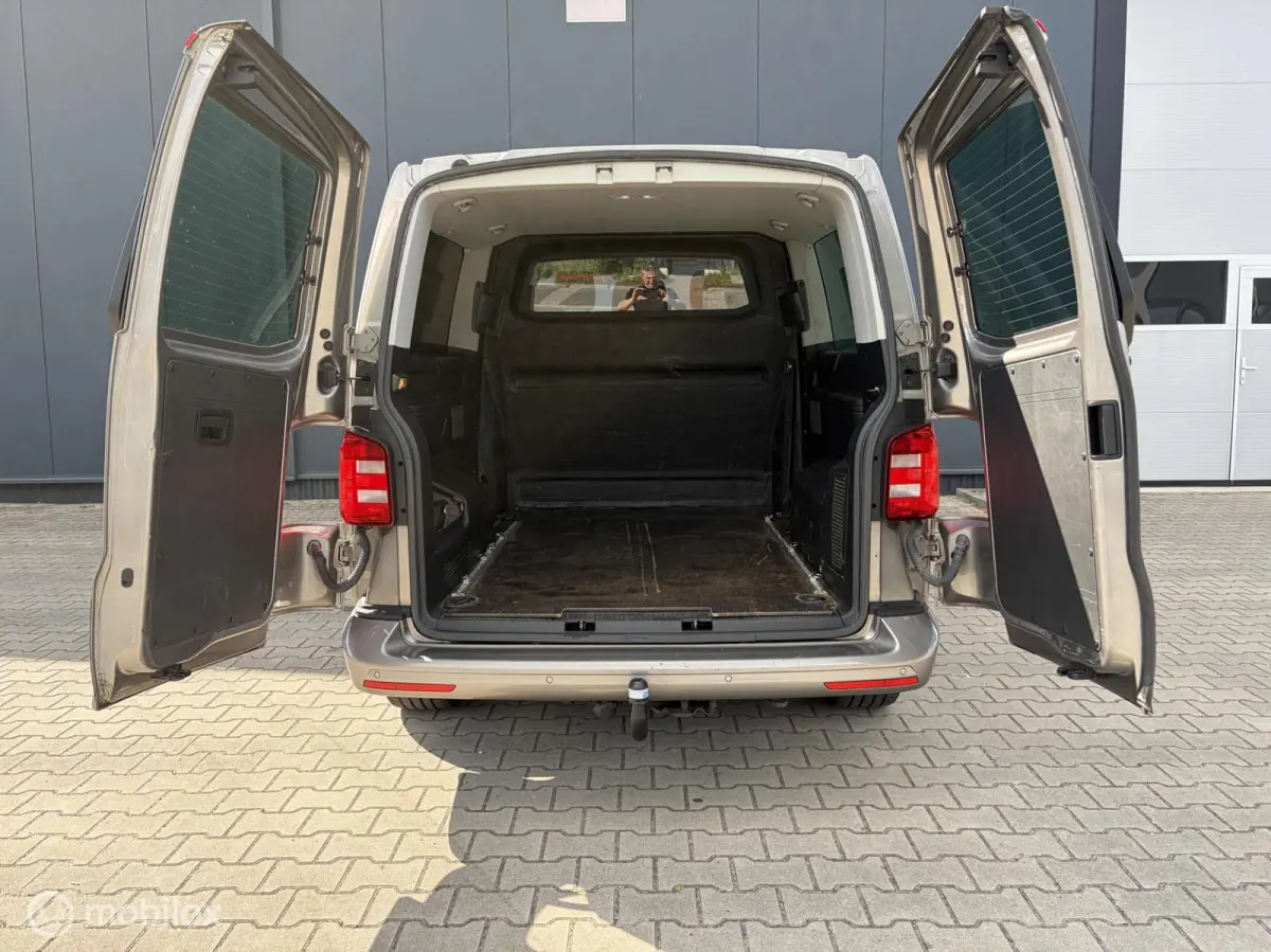 Caravelle 204PK DSG FULL OPTIONS L2H1 DC
