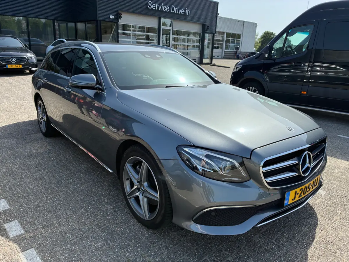 200 Premium | AUTOMAAT | NIEUWE APK | LEDER | PDC | NAVI | CRUISE |
