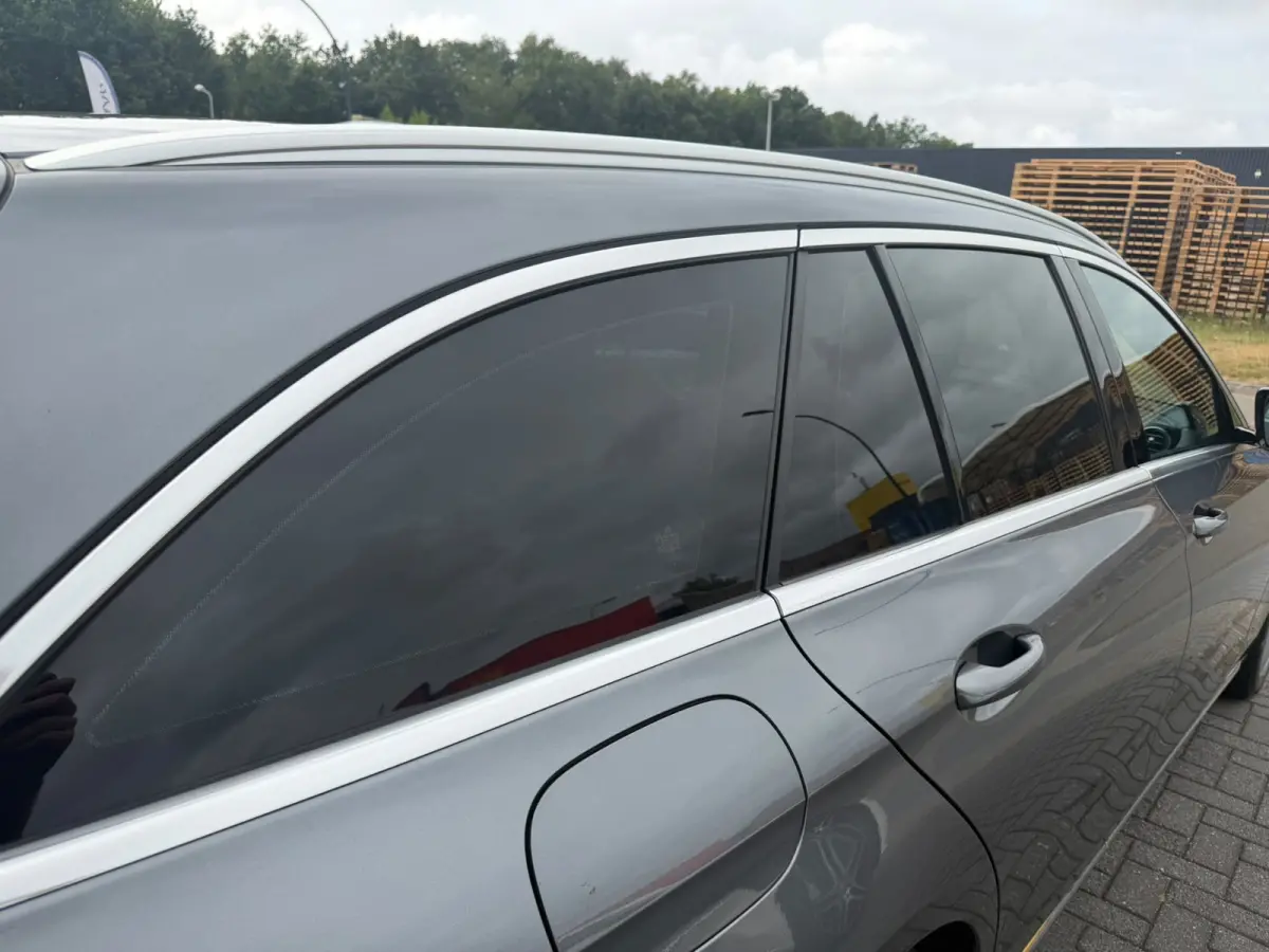 200 Premium | AUTOMAAT | NIEUWE APK | LEDER | PDC | NAVI | CRUISE |