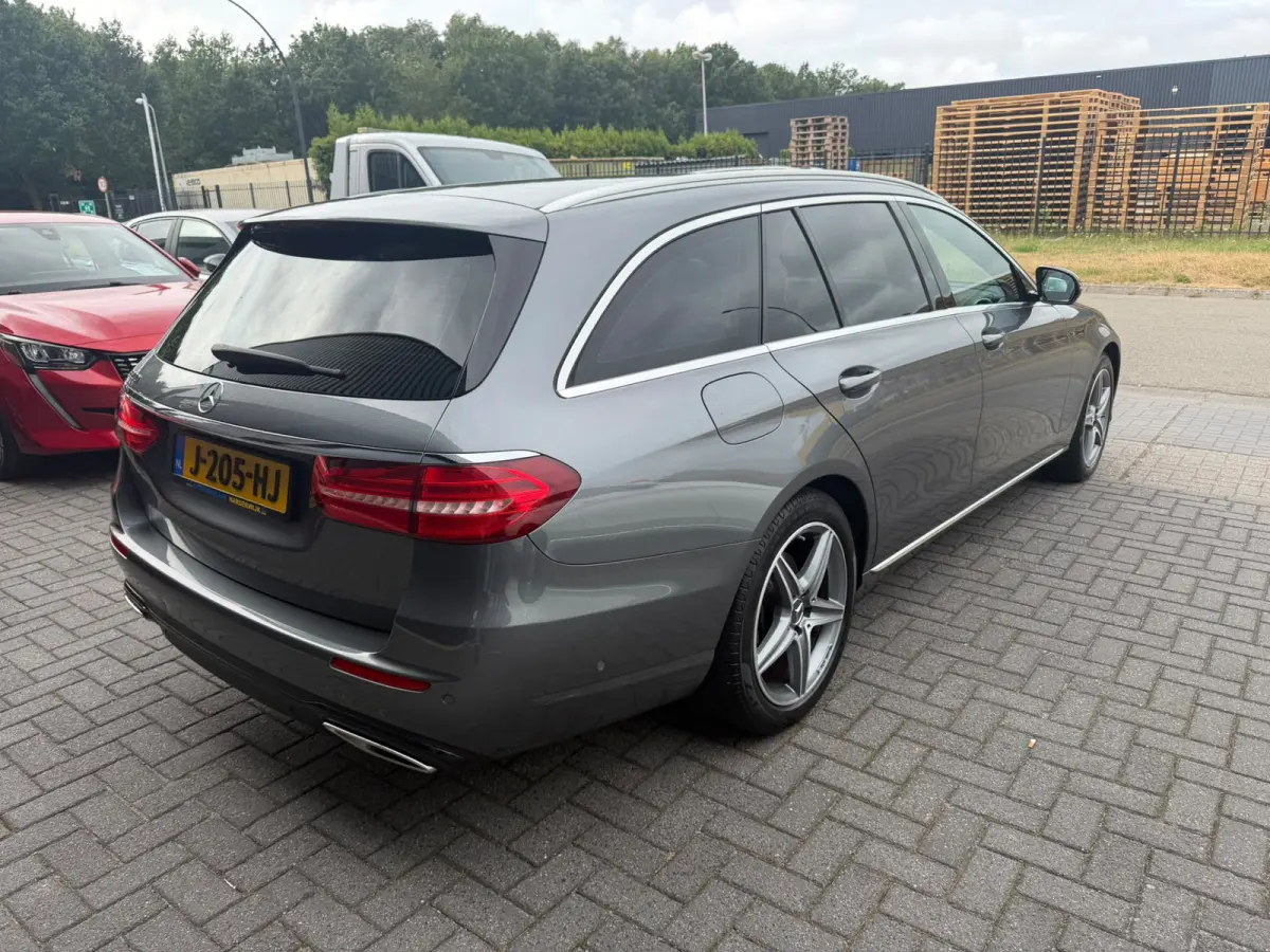 200 Premium | AUTOMAAT | NIEUWE APK | LEDER | PDC | NAVI | CRUISE |