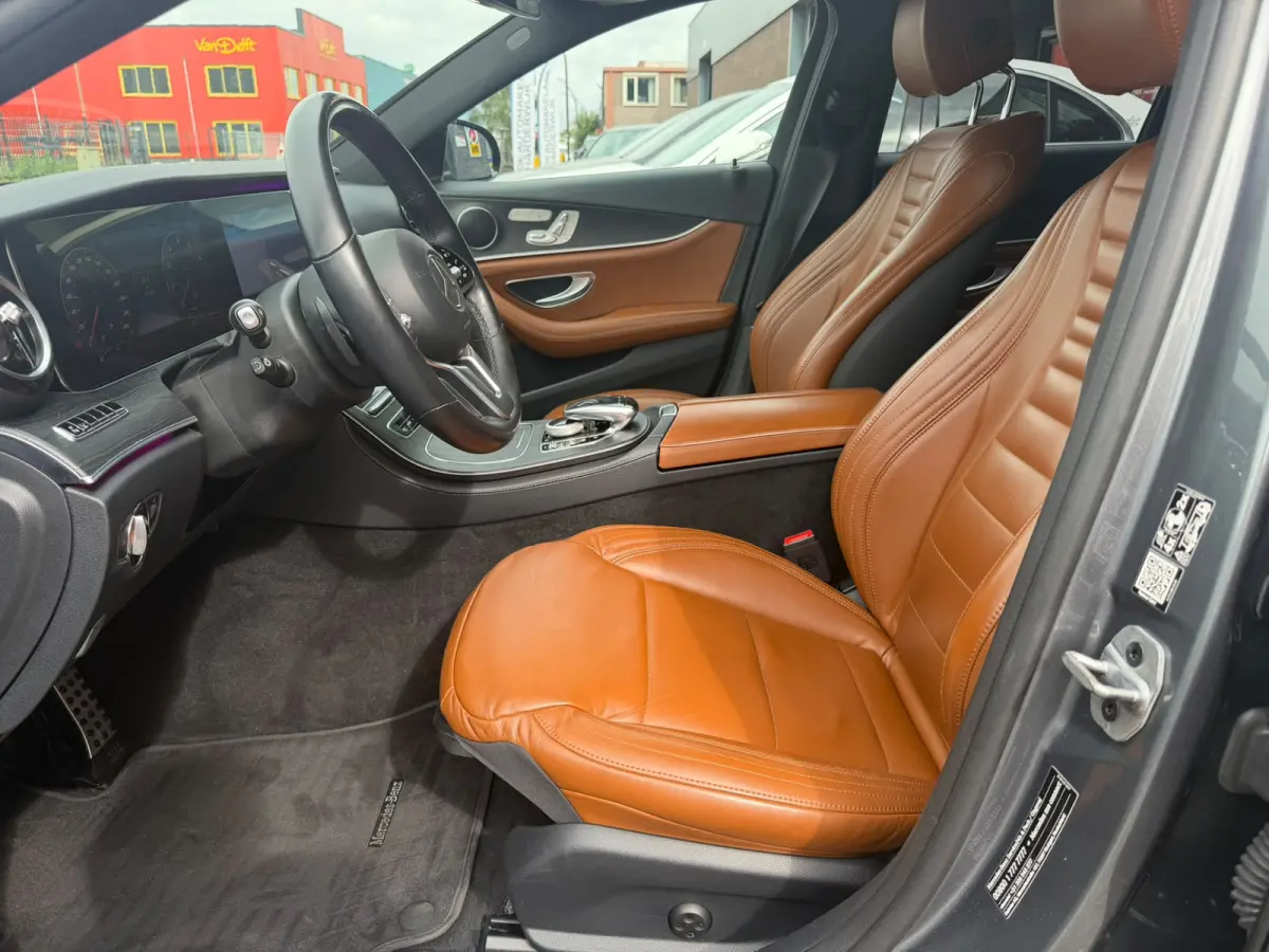 200 Premium | AUTOMAAT | NIEUWE APK | LEDER | PDC | NAVI | CRUISE |