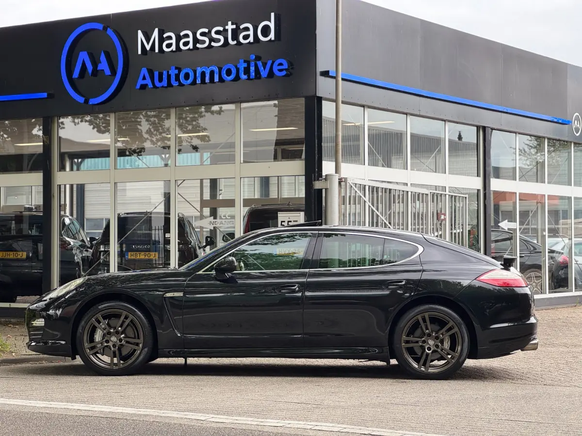 4.8 4S V8 400PK Executive pack Full option