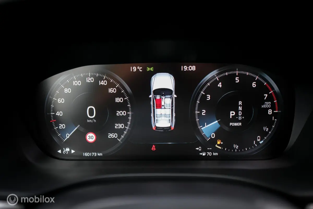 Recharge T6 AWD R-Design | HEICO pakket | 22 inch | Panorama | Leder | Uniek | Zeer mooi | Adaptive cruise |