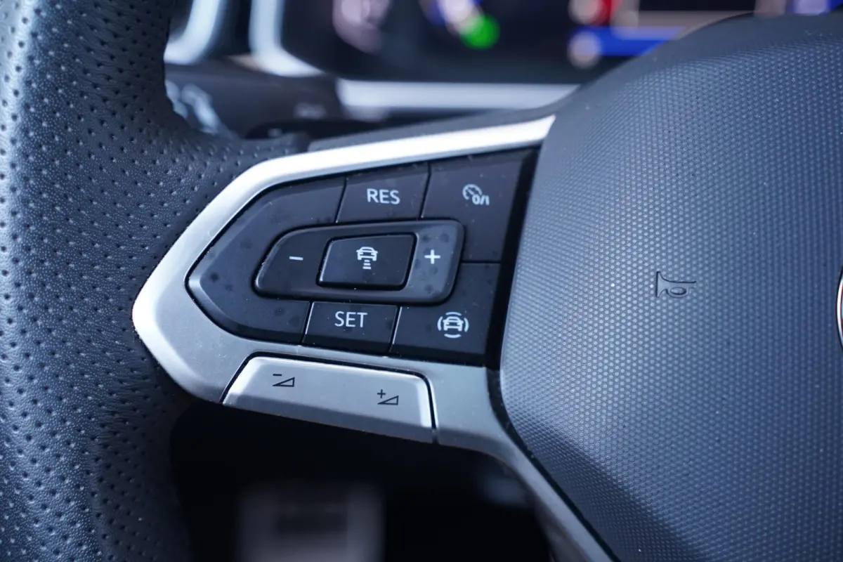 1.5 TSI R-Line Apple Carplay Panodak Achteruitrijcamera Digital Display