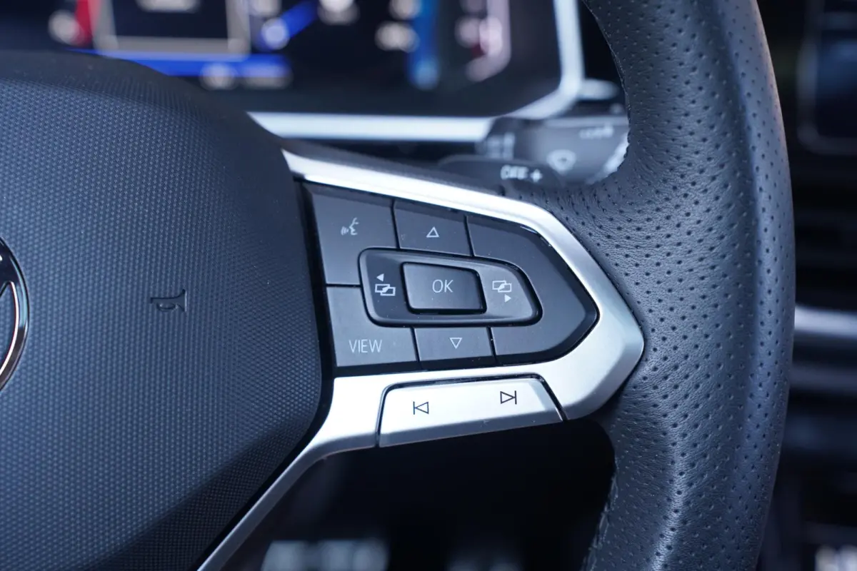 1.5 TSI R-Line Apple Carplay Panodak Achteruitrijcamera Digital Display