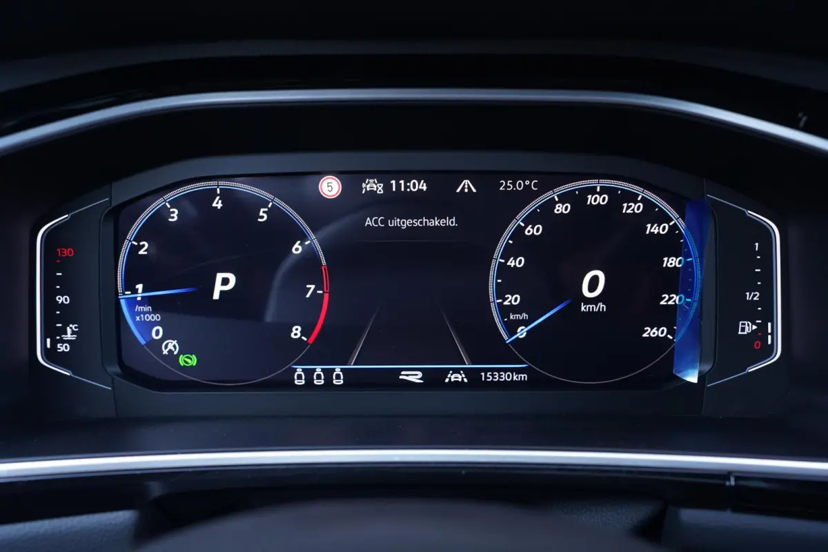 1.5 TSI R-Line Apple Carplay Panodak Achteruitrijcamera Digital Display