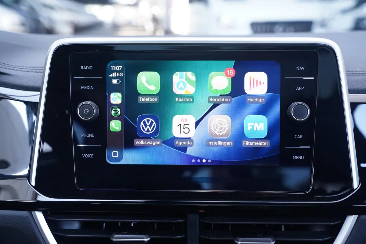 1.5 TSI R-Line Apple Carplay Panodak Achteruitrijcamera Digital Display