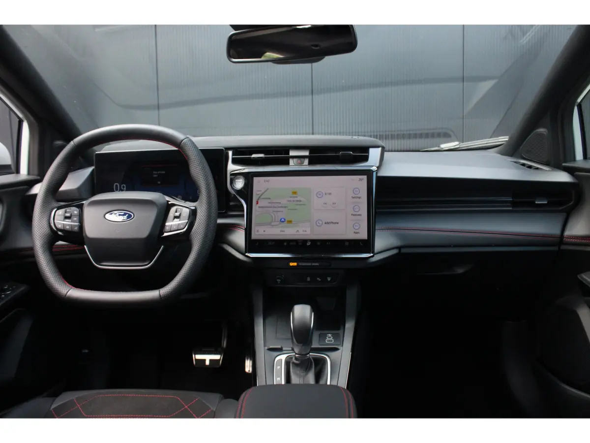 1.0 EcoBoost ST-Line X | PANORAMADAK | MATRIX LED | 19 INCH | ADAPTIVE CRUISE