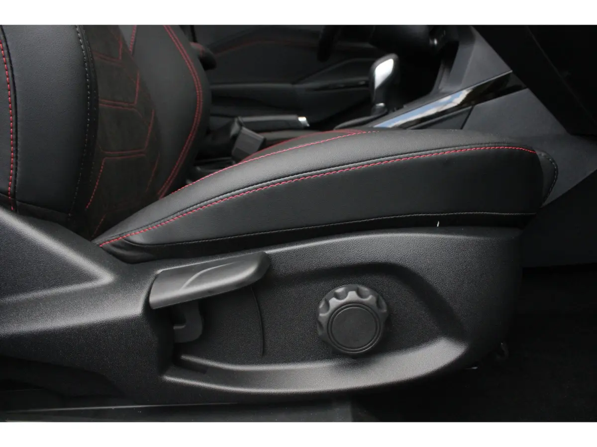 1.0 EcoBoost ST-Line X | PANORAMADAK | MATRIX LED | 19 INCH | ADAPTIVE CRUISE