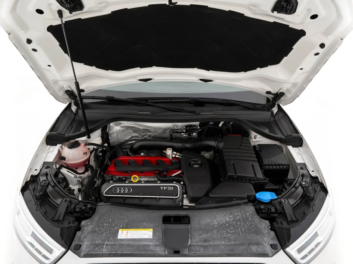 2.5 TFSI RS Q3 Quattro Aut. *PANO | LEDER-ALCANTARA | FULL-LED | BOSE-AUDIO | NAVI-FULLMAP | CAMERA | HEATED-SPORTSEATS | SHIFTPADDLES | CRUISE | PRIVACY-GLASS | ECC | PDC | 19"ALU*