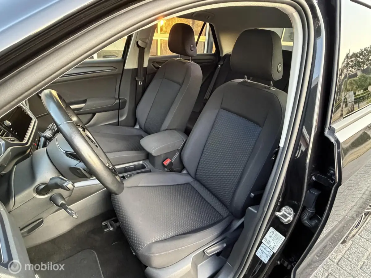 1.5 TSI Busines Edition|Afneembare Trekhaak|Camera|Carplay|Stoelverwarming|Parkeersensoren V/A.