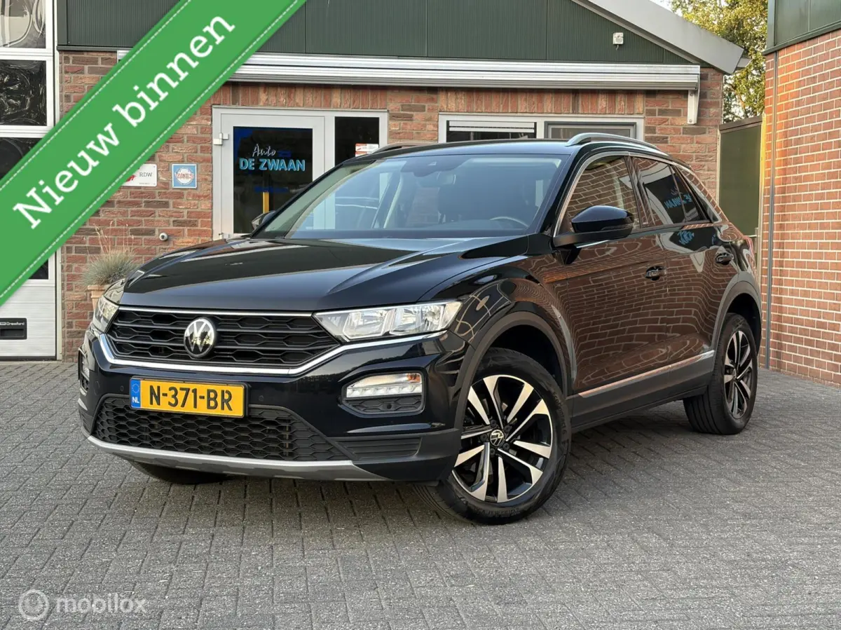 1.5 TSI Busines Edition|Afneembare Trekhaak|Camera|Carplay|Stoelverwarming|Parkeersensoren V/A.