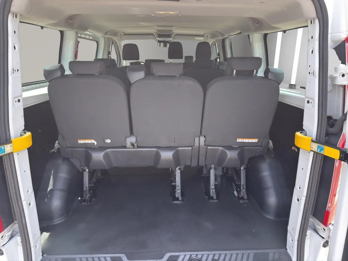 320 1.0 EcoBoost L1H1 PHEV Trend 9 Persoons | | Airco | Stoelverwarm. | Sidebars | Led | Parksensors | Incl.BTW&BPM