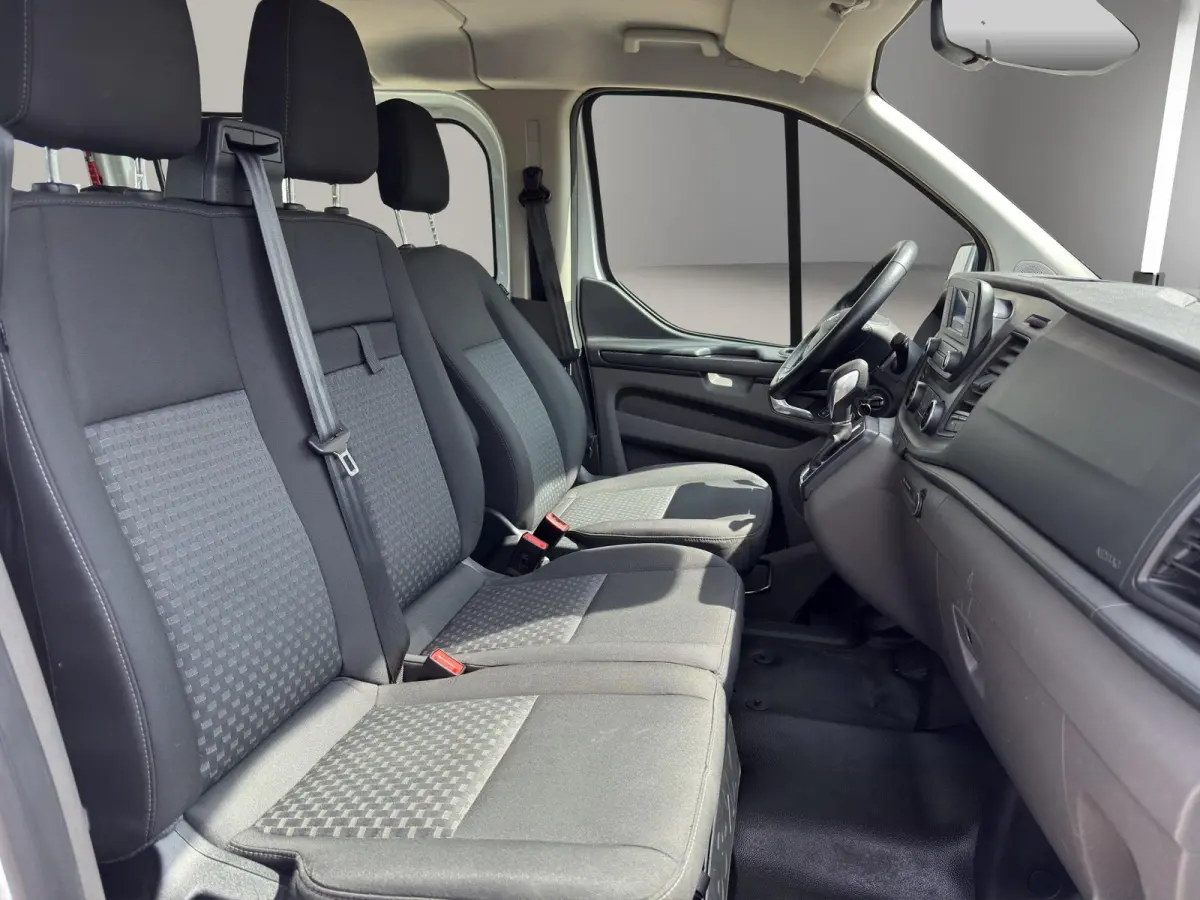 320 1.0 EcoBoost L1H1 PHEV Trend 9 Persoons | | Airco | Stoelverwarm. | Sidebars | Led | Parksensors | Incl.BTW&BPM