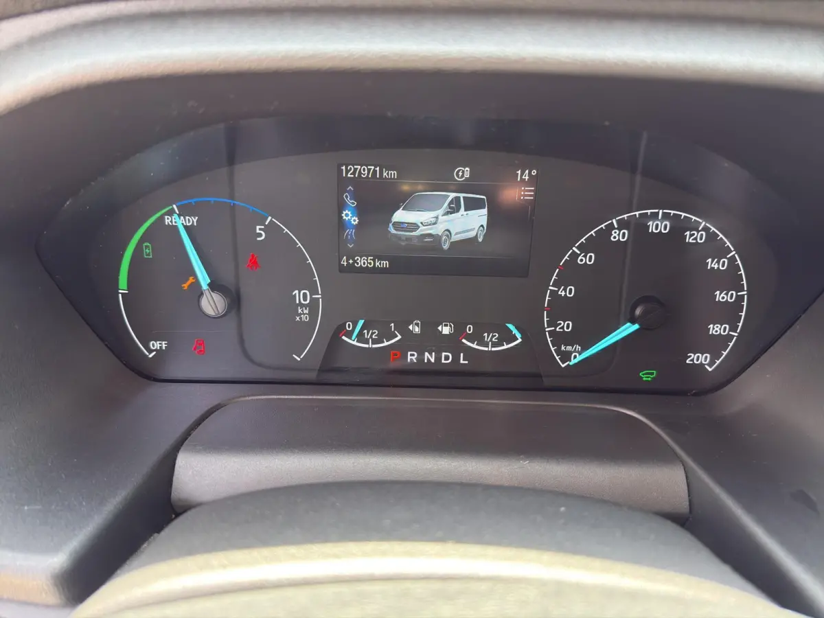 320 1.0 EcoBoost L1H1 PHEV Trend 9 Persoons | | Airco | Stoelverwarm. | Sidebars | Led | Parksensors | Incl.BTW&BPM