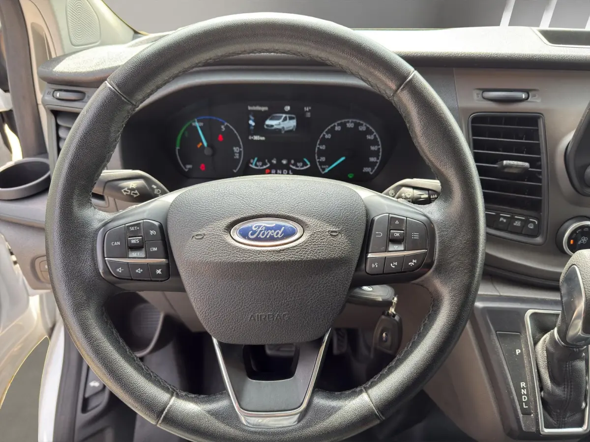 320 1.0 EcoBoost L1H1 PHEV Trend 9 Persoons | | Airco | Stoelverwarm. | Sidebars | Led | Parksensors | Incl.BTW&BPM