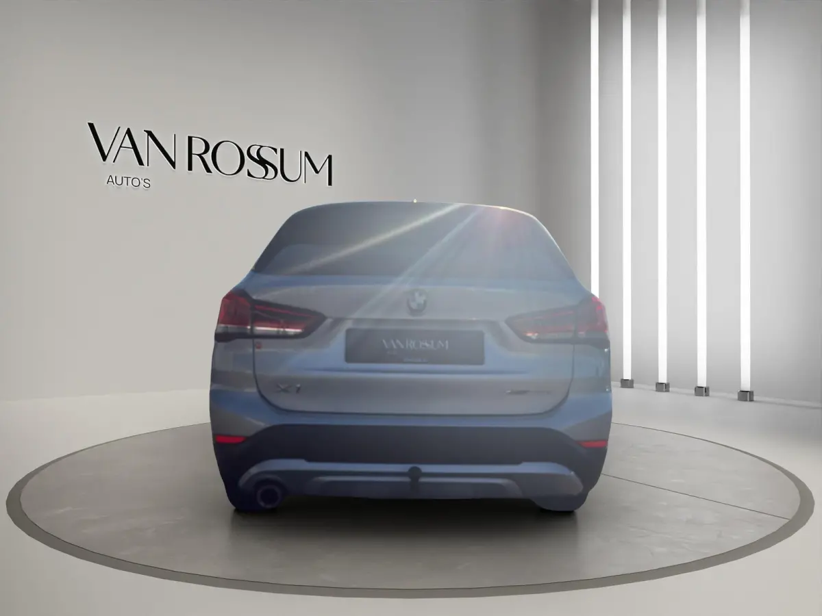 xDrive25e High Executive X-Line Panorama | Leder | Sportstoelen | Led | Park sensors V+A |