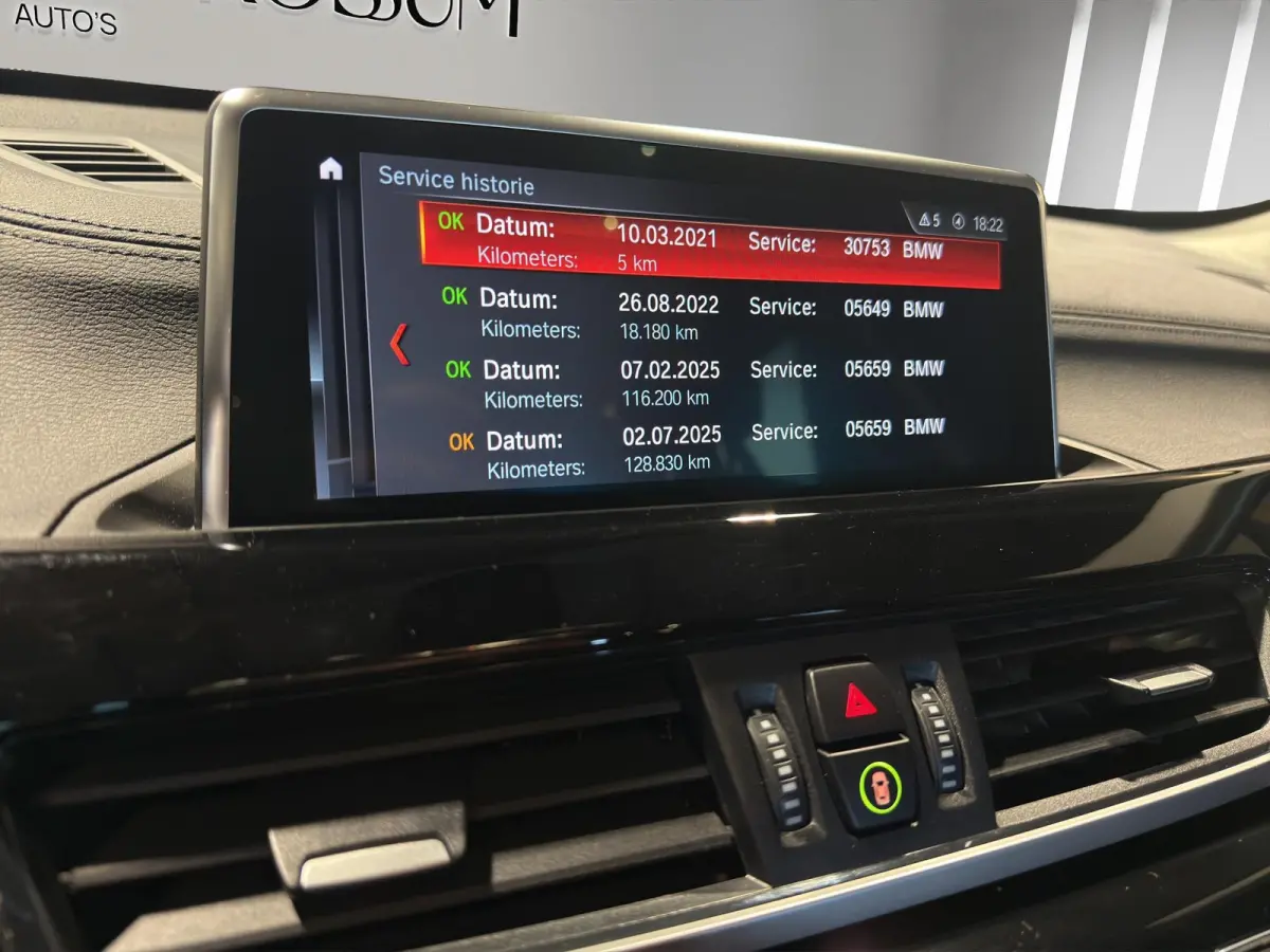 xDrive25e High Executive X-Line Panorama | Leder | Sportstoelen | Led | Park sensors V+A |