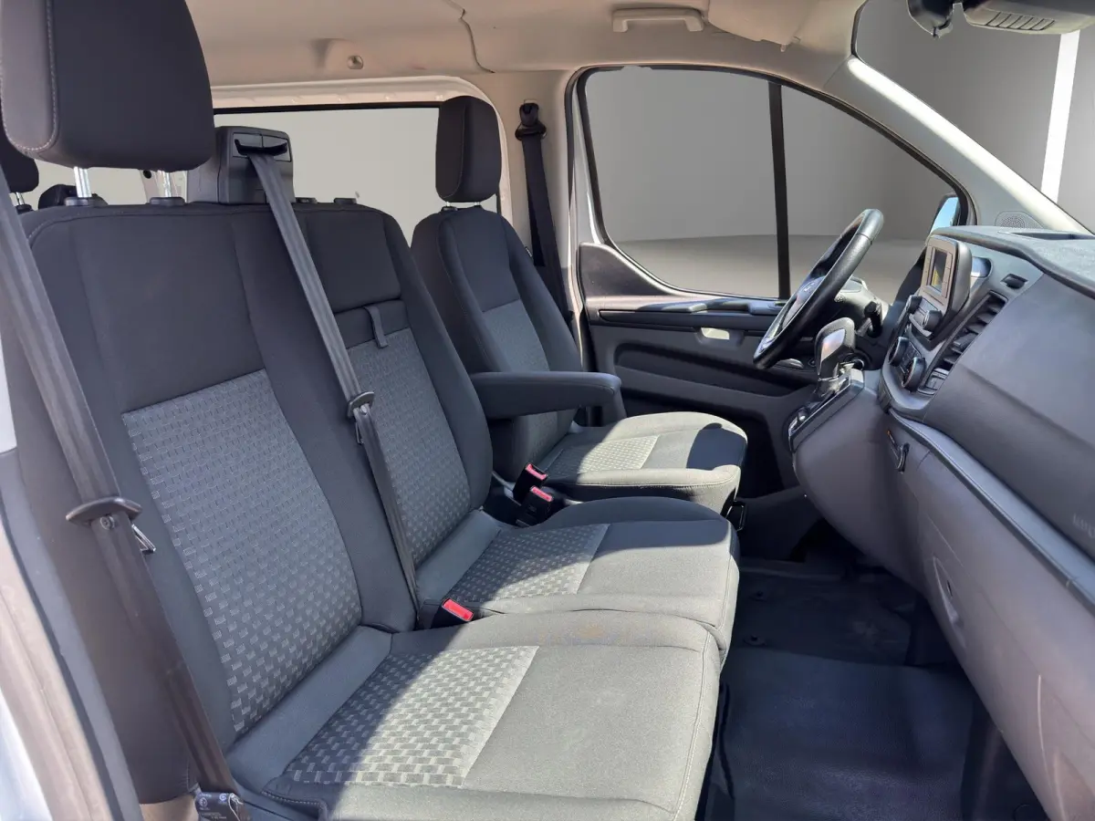 320 1.0 EcoBoost L1H1 PHEV VR-Edition 9 persoons | Incl BTW /BPM | 20" | Extra Getint | Spoilers | Raptor | Stoelvw | Parksensors |
