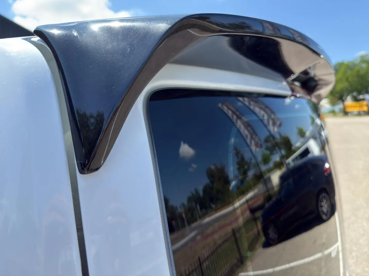 320 1.0 EcoBoost L1H1 PHEV VR-Edition 9 persoons | Incl BTW /BPM | 20" | Extra Getint | Spoilers | Raptor | Stoelvw | Parksensors |