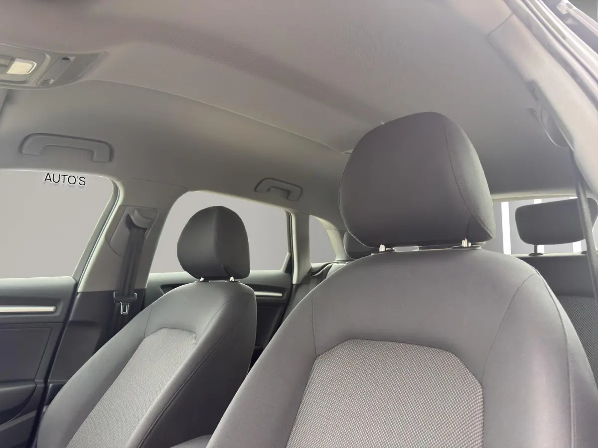 30 TFSI | Navi | Parkeersensors V+A | Airco (automatisch) | 16"| Bluetooth |
