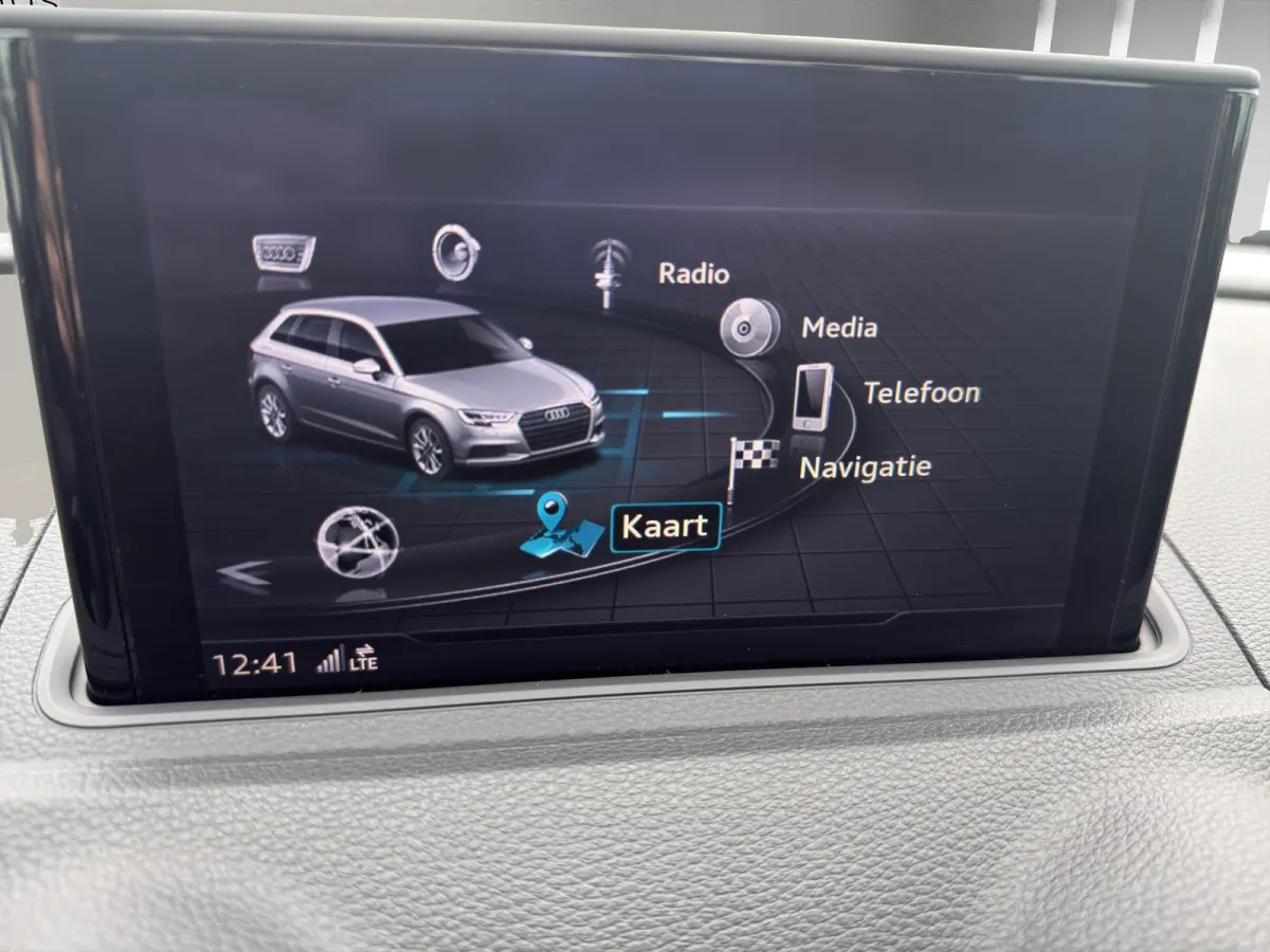 30 TFSI | Navi | Parkeersensors V+A | Airco (automatisch) | 16"| Bluetooth |