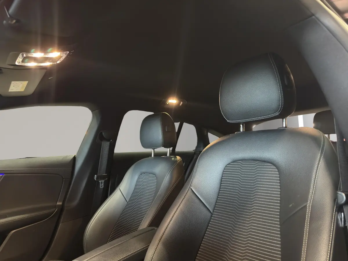 250 4MATIC Business Solution | Navi | Parksensors V+A | Stoelverw. | Stof/Kunstleder | Bluetooth |