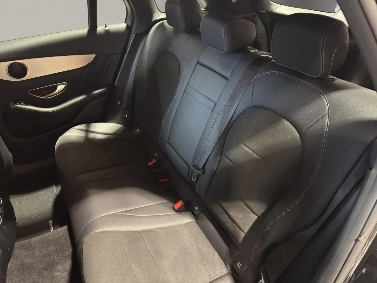 250 4MATIC Business Solution | Navi | Parksensors V+A | Stoelverw. | Stof/Kunstleder | Bluetooth |